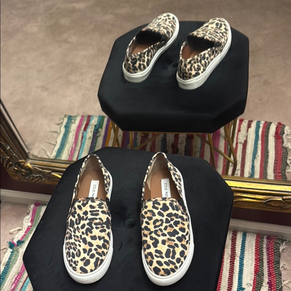 Trendy Animal Print Slip-On Shoes